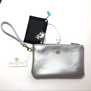 NWT Adrienne Vittadini charging wallet/wristlet